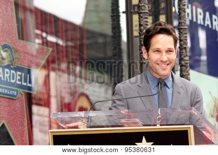 LOS ANGELES - JUL 1:  Paul Rudd at the Paul Rudd Hollywood Walk of Fame Star Ceremony at the El Capitan Theater Sidewalk on July 1, 2015 in Los Angeles, CA