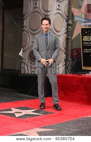 vLOS ANGELES - JUL 1:  Paul Rudd at the Paul Rudd Hollywood Walk of Fame Star Ceremony at the El Capitan Theater Sidewalk on July 1, 2015 in Los Angeles, CA