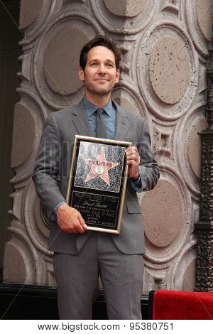 LOS ANGELES - JUL 1:  Paul Rudd at the Paul Rudd Hollywood Walk of Fame Star Ceremony at the El Capitan Theater Sidewalk on July 1, 2015 in Los Angeles, CA