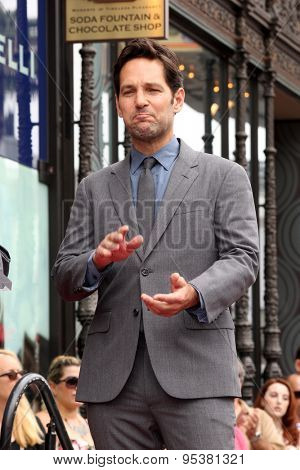 LOS ANGELES - JUL 1:  Paul Rudd at the Paul Rudd Hollywood Walk of Fame Star Ceremony at the El Capitan Theater Sidewalk on July 1, 2015 in Los Angeles, CA
