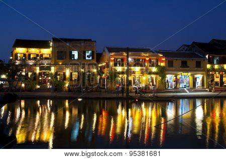 Hoian ancient town at night