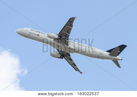 Airplane Takes Off