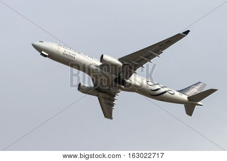 Airplane Takes Off