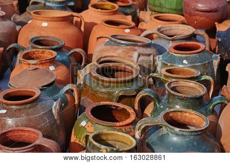 Earthenware Crockery