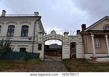on the streets of Sviyazhsk. September 2016