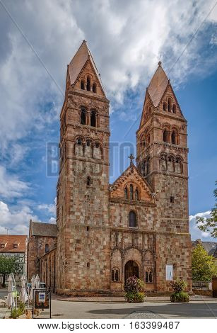 Church of Saint Faith of Selestat is a major Romanesque architecture landmark in Selestat along the Route Romane d'Alsace in the East of France. Facade