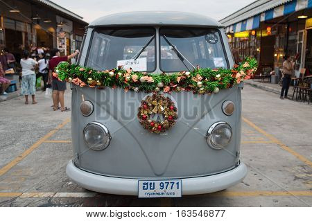 Old Vintage Volkswagen Van At Night Market, Srinakarin Road