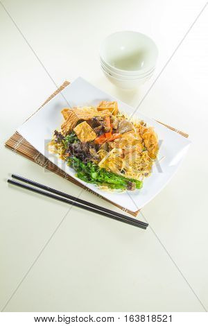 a chinese cuisine photo of fried noodles