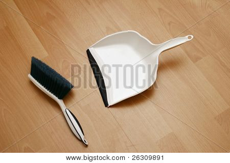 Faraş ve toz fırçası