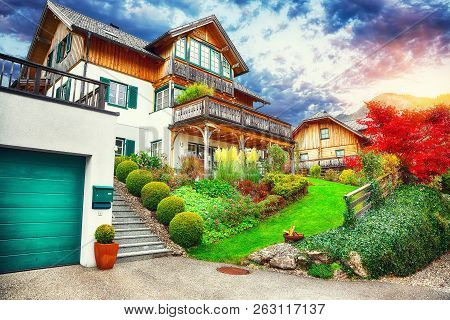 Beautiful Houses In Brauhof Village.  Charming Morning On The Lake Grundlsee Location: Resort Grundl