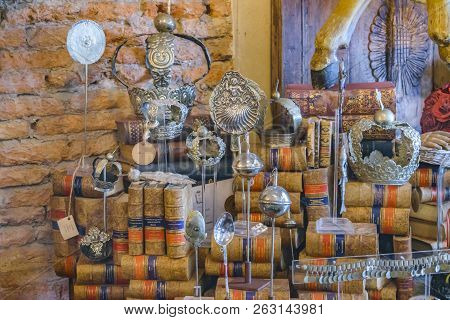 Antique Shop, San Telmo, Argentina