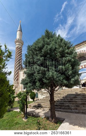 Edirne, Turkey - May 26, 2018:  Uc Serefeli Mosque Mosque In The Center Of City Of Edirne,  East Thr
