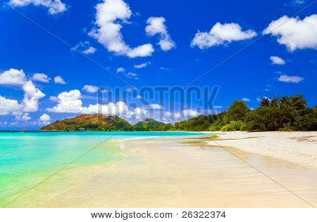 Tropical Beach Cote D'or adlı ada Praslin, Seyşel Adaları