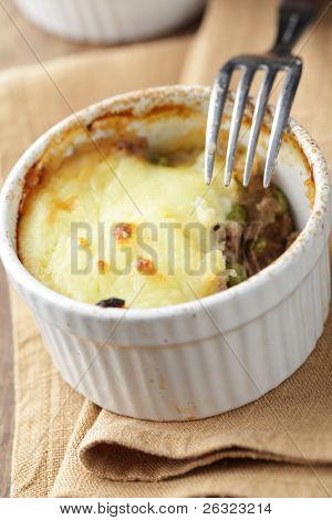 Zapiekanka w ramekin zbliżenie