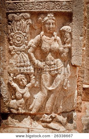 Gamle bas relief på Jetavaranama dagoba (stupa). Anuradhapura, Sri Lanka