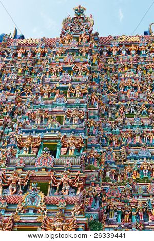 Hindu temple gopura (tower). Menakshi Temple, Madurai, Tamil Nadu, India