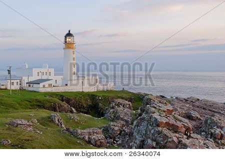 Rua Reidh Leuchtturm im Abendlicht, Schottland