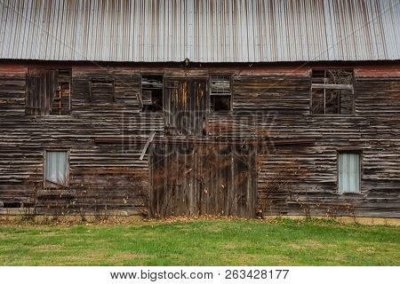 An Abandoned Old Barn Is Historic Smithville Village In Burlington County New Jersey.