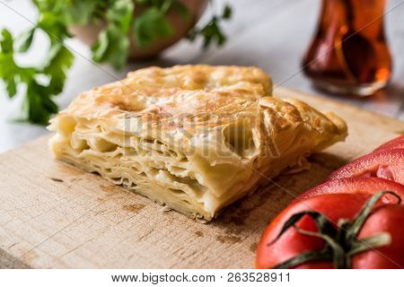 Su Boregi / Turkish Patty With Tea.