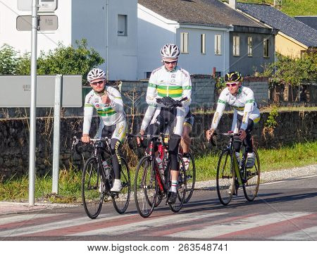 Australian Cyclists On A Training Ride Between Cacabelos And Pieros During The 2014 Uci Road World C