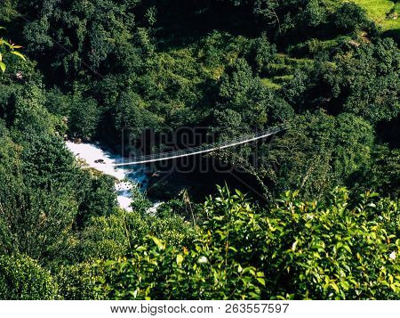 Everest Nepal September 30, 2018 View Of The Nature And Wildlife On The Way To Everest Base Camp, Tr