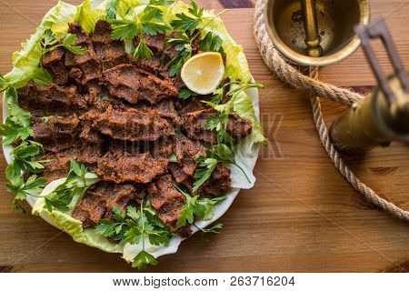 Cig Kofte / Turkish Food