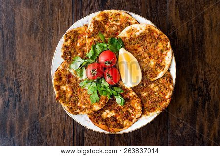 Turkish Food Findik Lahmacun / Mini Pizza