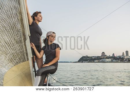 Yaghting Adventure People On The High Sea