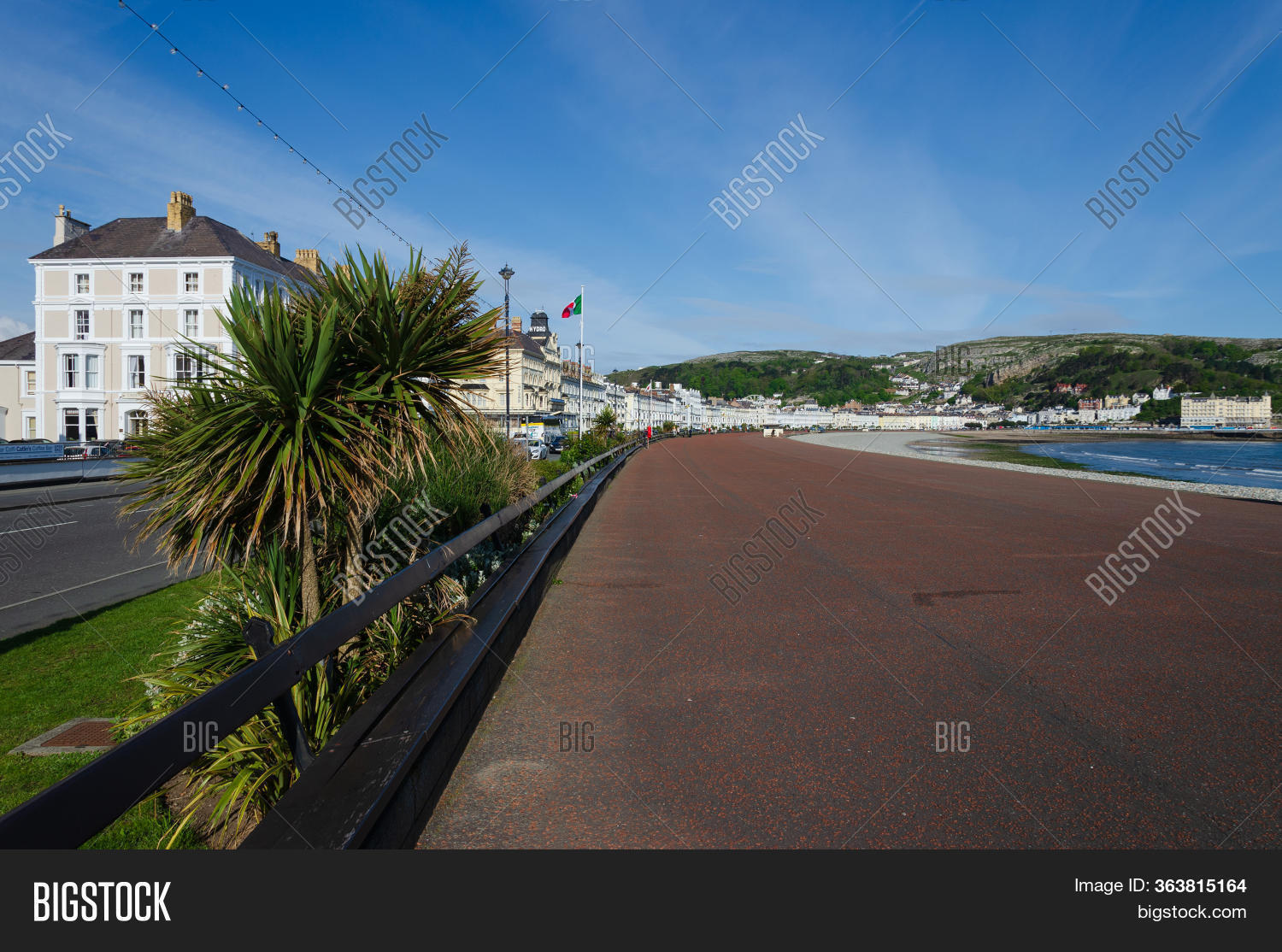 Llandudno, Uk May 6 Image & Photo (Free Trial) Bigstock