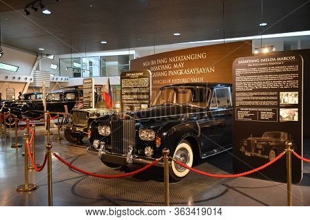 Quezon City, Ph - Apr. 28: 1960 Rolls Royce Phantom V Owned By Imelda Marcos Display At Presidential