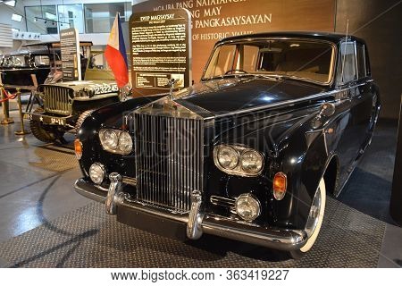 Quezon City, Ph - Apr. 28: 1960 Rolls Royce Phantom V Owned By Imelda Marcos Display At Presidential