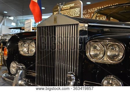 Quezon City, Ph - Apr. 28: 1960 Rolls Royce Phantom V Owned By Imelda Marcos Display At Presidential