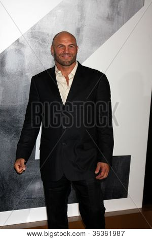 Los Angeles - AUG 15:  Randy Couture arrives at the 