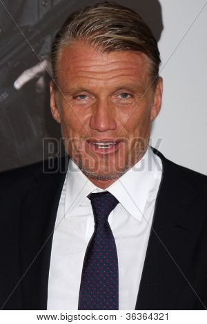 Los Angeles - AUG 15: Dolph Lundgren ankommer til 