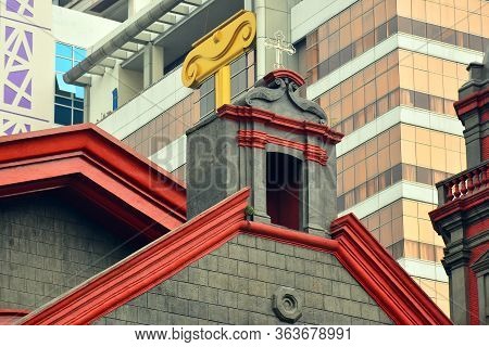 Manila, Ph - Oct 7 - Binondo Church Details Facade On October 7, 2017 In Manila, Philippines.