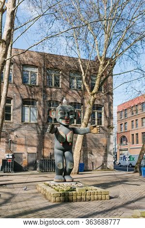 Seattle, Washington, Usa. March 2020. The Indian Statue In Pioneer Square