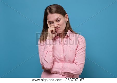 Pensive Young Young Woman Thinking, Ondering Planning Problem Solution
