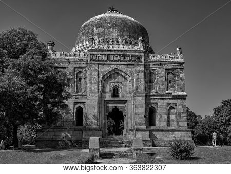 Delhi / India - October 8, 2019: Shish Gumbad Tomb Of Lodi Dynasty In Lodhi Gardens In New Delhi, In
