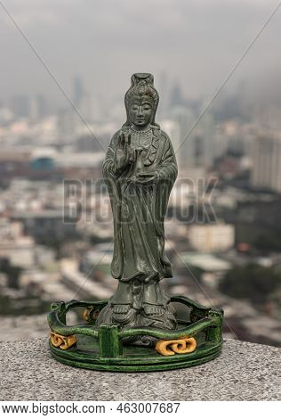 Figurine Of Green Guan Yin Bodhisattva Or Quan Yin Buddha Statue (goddess Of Mercy) With City View B