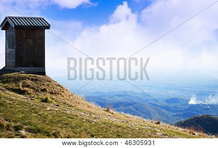 Paisaje en la cima de la montaña