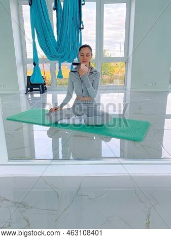 Irpen, Ukraine, September 23 20222, Nike Socks On A Woman Who Sits In A Lotus Position In A Fitness 