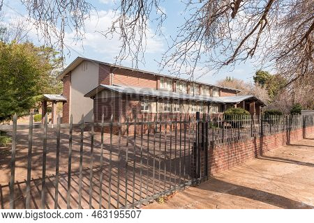Loxton, South Africa - Sep 2, 2022: A Street Scene, With The 4-season Guest House, In Loxton In The 