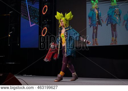 Cosplay New Hero New League Of Legends Hero Zeri.