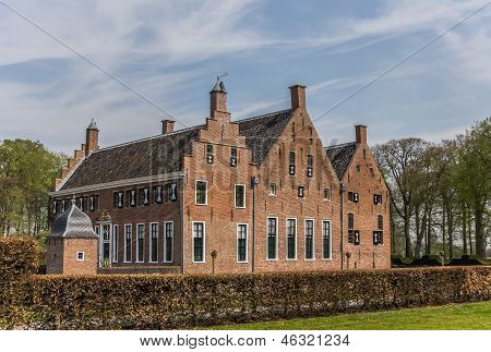 Blick vom Garten des alten niederländischen Mansion-Menkemaborg