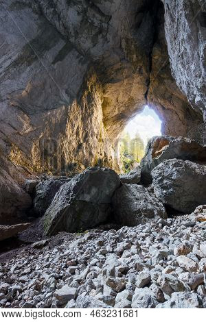 Inside The Cetatile Ponorului Cave, Romania. Beautiful Scenery Crafted By The Nature