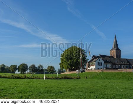the village of grieth at the rhine river