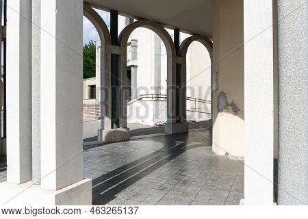 Tresigallo,italy-may 2, 2021:detail Of The Porch In Tresigallo During A Cloudy Day