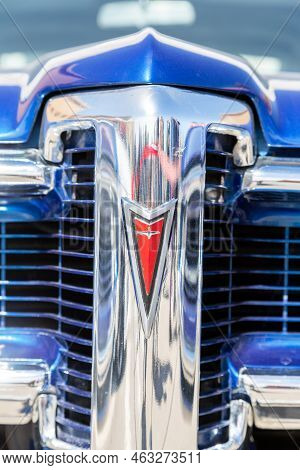 Samara, Russia - May 8, 2022: Emblem On The Retro Car Pontiac Bonneville 1968. Pontiac Was An Americ