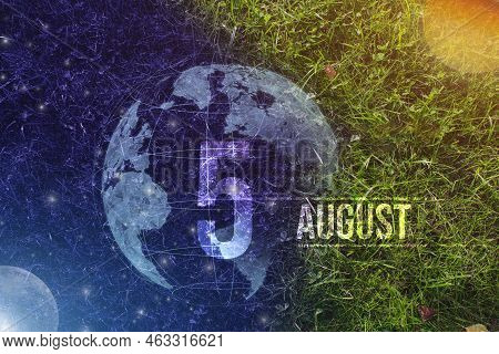 August 5th. Day 5 Of Month, Calendar Date. Day To Night Background Concept. Scene With Globe The Gre