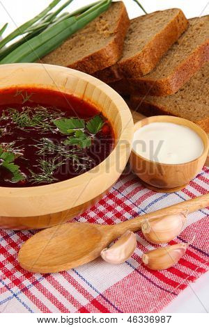 Vynikající boršč v tabulce detail